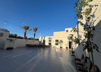 شاليه بمجالس انيقه وواسعه