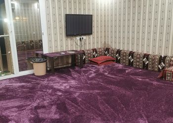 شاليه بمسبح وألعاب مائية 