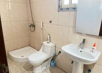 استديو هادئ بدخول ذاتي 