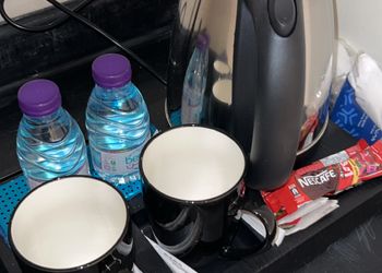 استديو بسرير ماستر وجلسة جانبية 