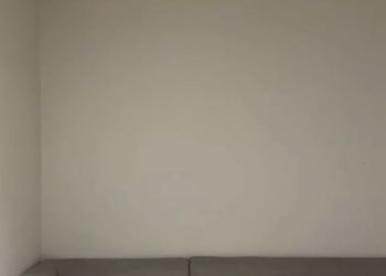 شاليه بمجلس وفناء خارجي