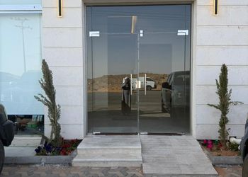 استديو بسرير ماستر