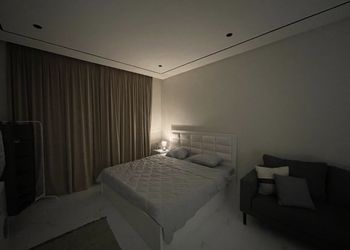 استديو بأثاث مريح وبسيط 