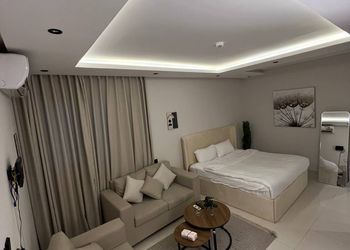 استديو بسرير ماستر