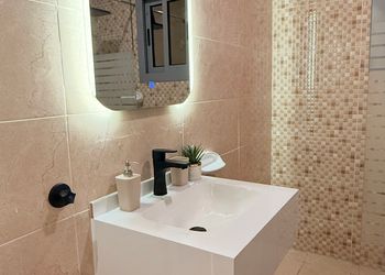 شقة بغرفة معيشة وغرفة نوم 