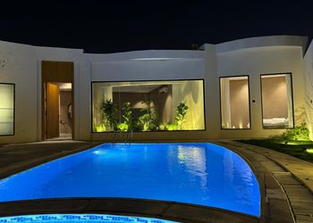 شالية انيق بمجلس ومسبح خارجي 