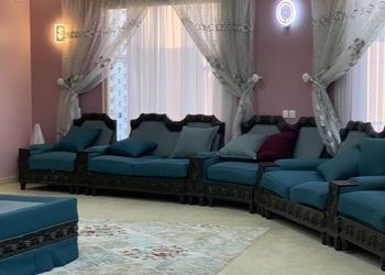 شاليه بمجلس ومسبح خارجي 