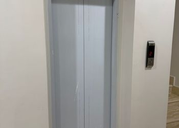 شقة بغرفة معيشة وغرفة نوم 