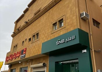 استديو هادئ بدخول ذاتي 
