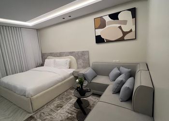 استديو هادئ بدخول ذاتي 