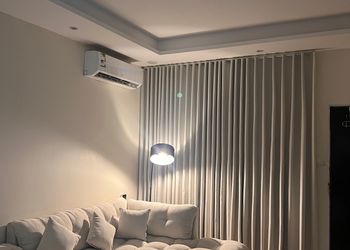 استديو هادئ بدخول ذاتي 