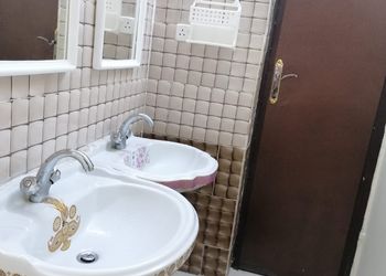 استراحة بجلسة خارجية ومسبح خارجي 