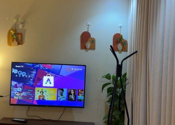 استديو بسرير ماستر 