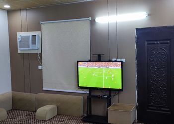 استراحة بجلسة خارجية ومسبح خارجي 
