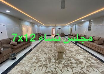 استراحة بمسطح  أخضر