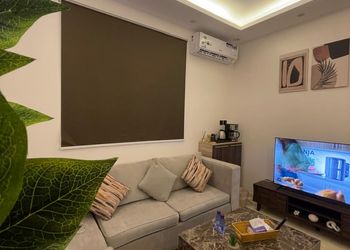 استديو بتصميم أنيق ودخول ذاتي
