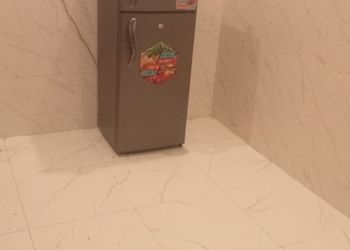 شقة بغرفتين نوم وأثاث مريح