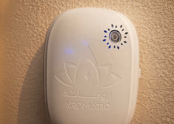 شقة بصالة انيقة ودخول ذاتي