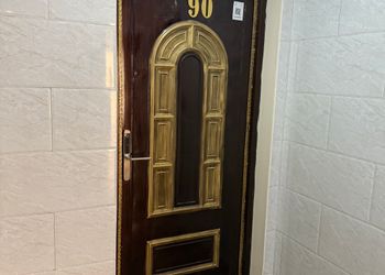 استديو بسرير ماستر 