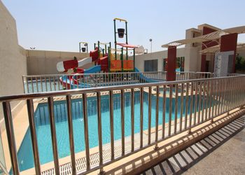 شاليه بجلسه خارجيه والعاب مائية