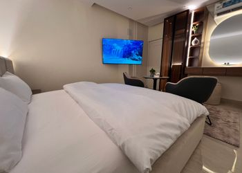 استديو بأثاث مريح وبسيط 7C