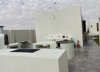 مزرعة بجلسة خارجية وبيت شعر 
