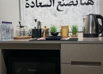 استديو بسرير ماستر وجلسة جانبية 