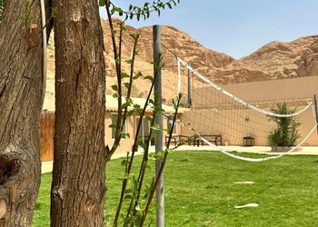 استراحة بألعاب أطفال ومسبح
