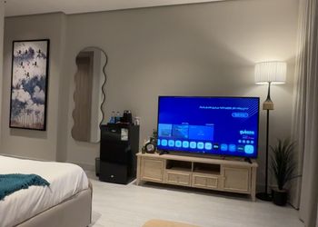استديو هادئ بسرير ماستر 