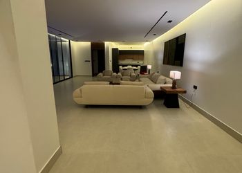 شاليه بمجلس و فناء خارجي 