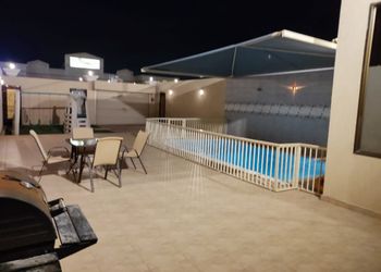 شاليه بصالة جلوس ومسبح
