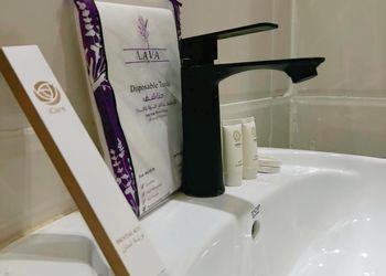 استديو بسرير ماستر وجلسة جانبية