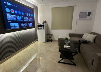 استديو بسرير ماستر ودخول ذاتي