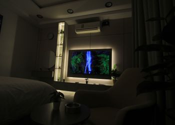 استديو هادئ بسرير ماستر 