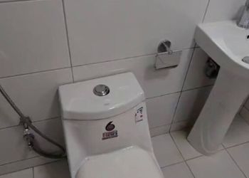 فيلا بمجالس وغرف نوم 