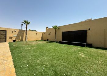شاليه بمجلس وجلسة خارجية 