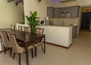 شاليه بجاكوزي وإضاءة إضافية,سماعات