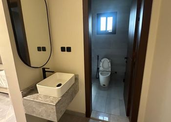 استديو هادئ بسرير ماستر