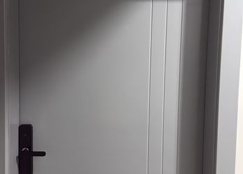 استديو بسرير ماستر وجلسة جانبية 