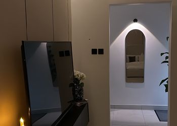 استديو بسرير ماستر وجلسة جانبية