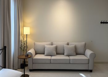 استديو هادئ بدخول ذاتي 