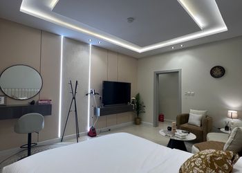 استديو بسرير ماستر وجلسة جانبية