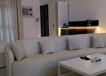 استديو هادئ بسرير ماستر 