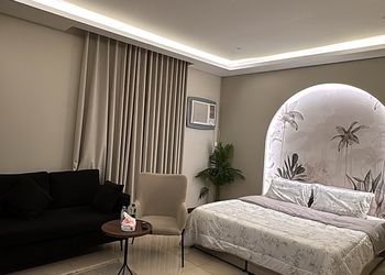 استديو بسرير ماستر