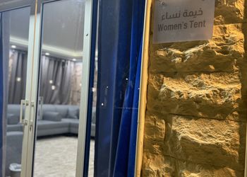 مزرعة بأجواء مميزة وجلسة خارجية 