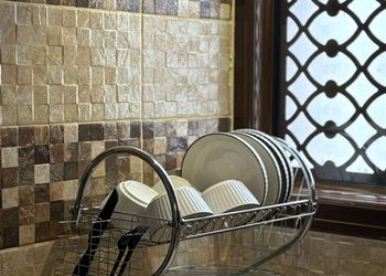 استديو بسرير ماستر وجلسه جانبيه