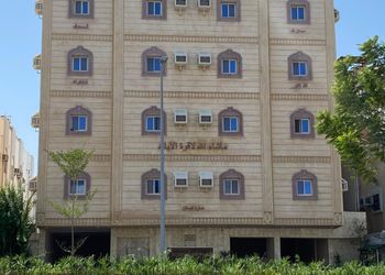 غرفة بسرير مفرد للرجال فقط 