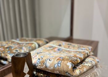 شقة بغرفة معيشة وغرفة نوم 