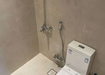 شقة بصالة أنيقة وغرفة نوم 