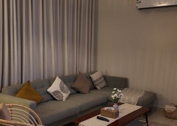 استديو باثاث مريح وبسيط 